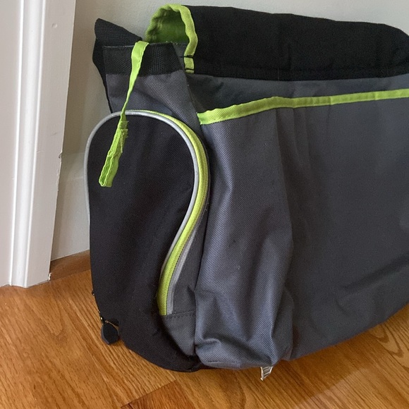 Eddie Bauer Baby/Diaper Bag - Picture 6 of 13